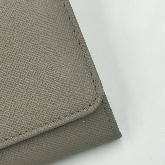 ❤️SOLD❤️ PRADA Saffiano Metal Chain Wallet Gray - Picture 7 of 8